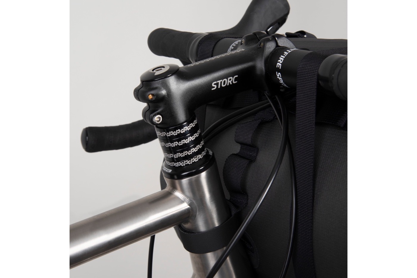 Alpkit Deluge Handlebar Bag 20L product photograph, view 4