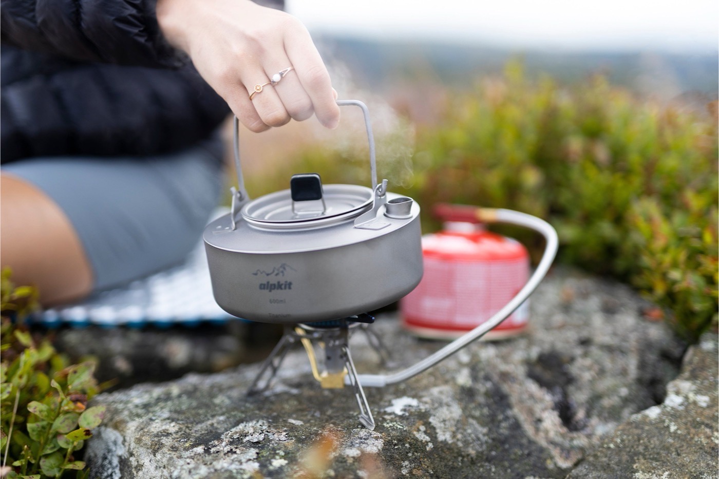 Alpkit MytiKettle product photograph, view 2