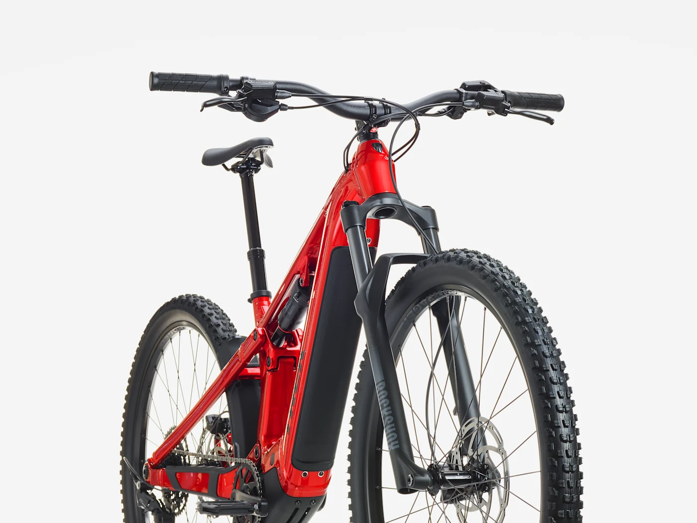 Trek Powerfly+ FS 4 800 Gen 4: front view and suspension fork, shown in Fury Red / Dark Star.
